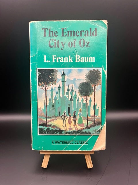 1987 The Emerald City of Oz paperback by L. Frank Baum