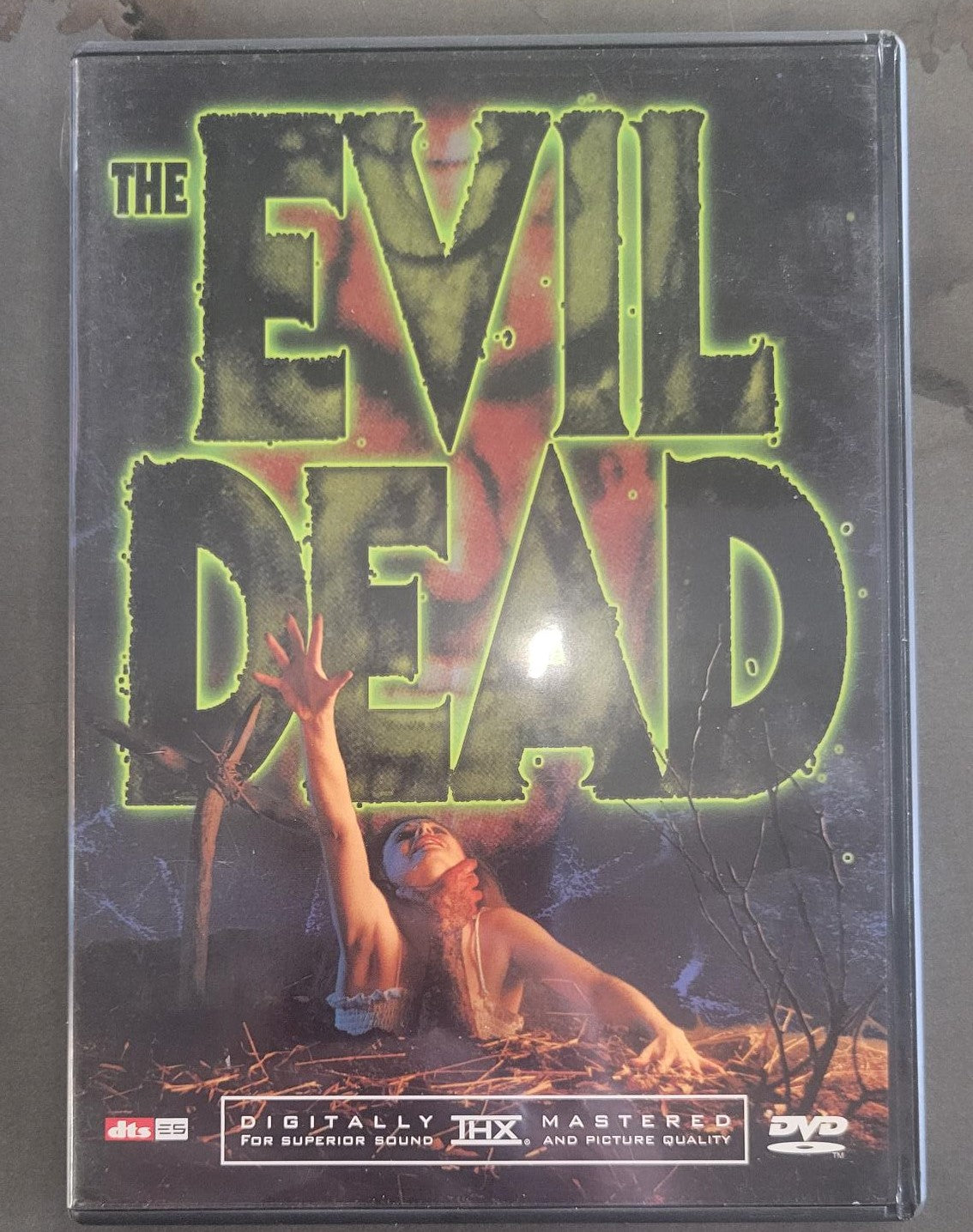 Evil Dead DVD (2002) w/ Ladies of Evil Dead booklet